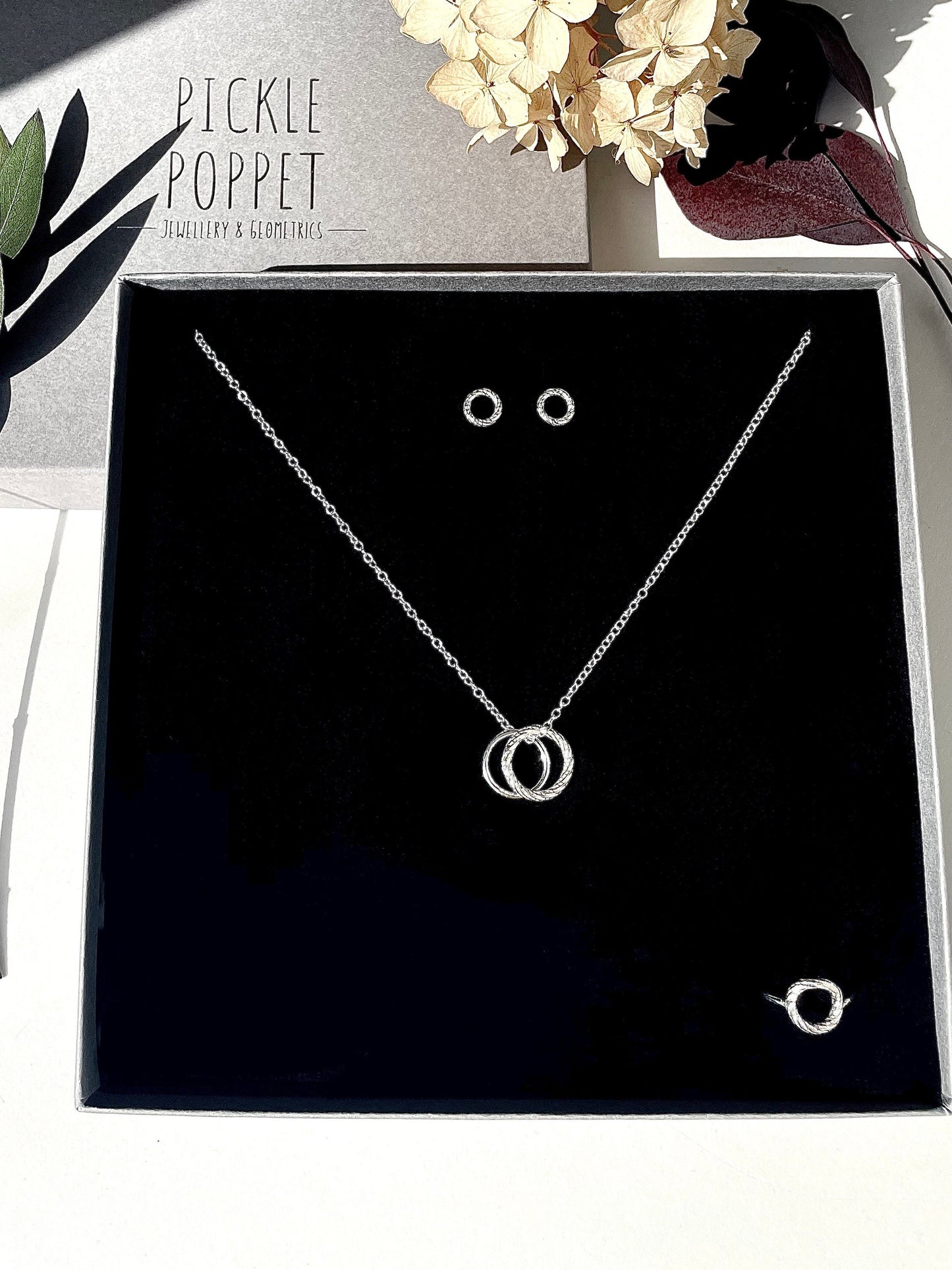 Silver Full Circle Necklace