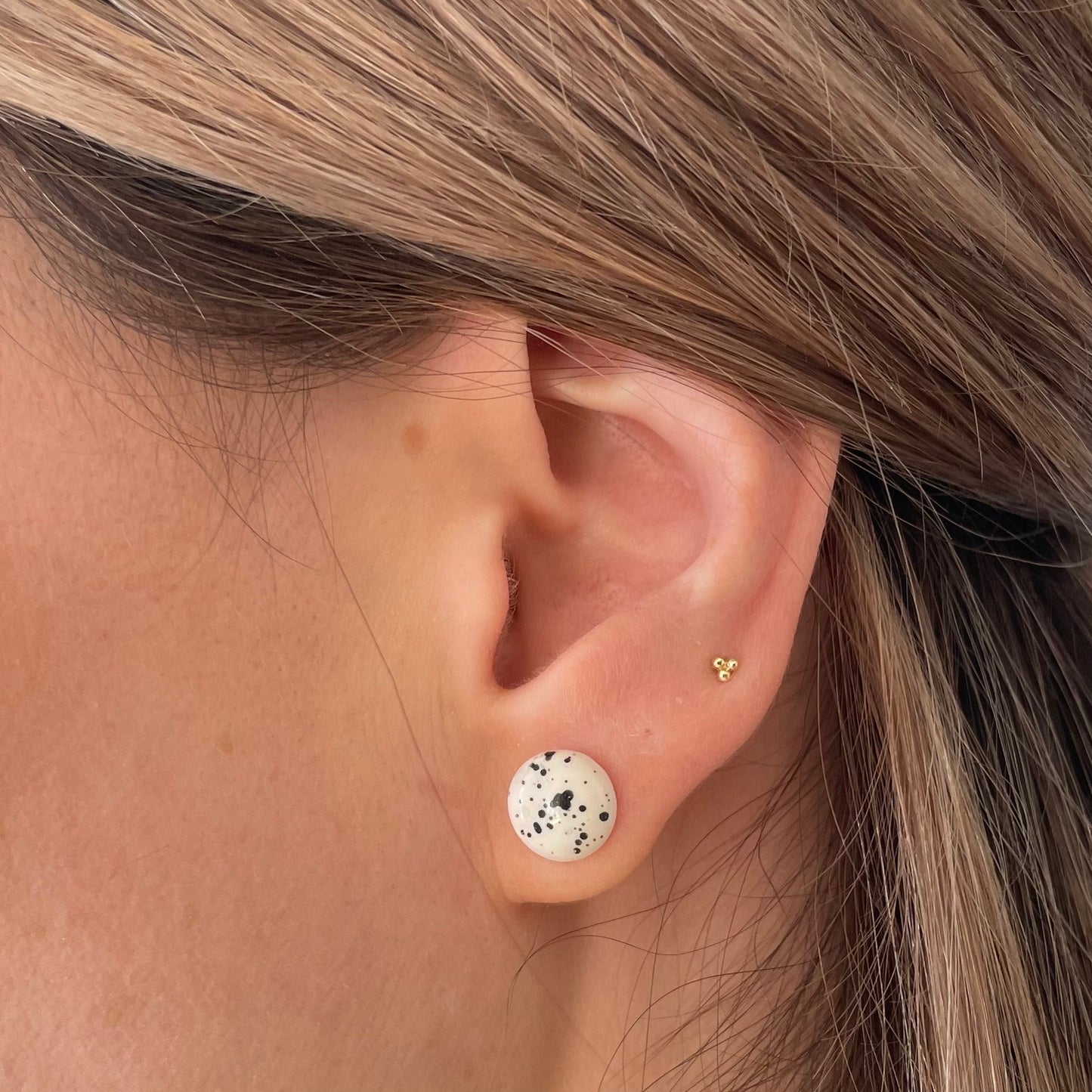 Spill Stud Earrings - Pink & Black